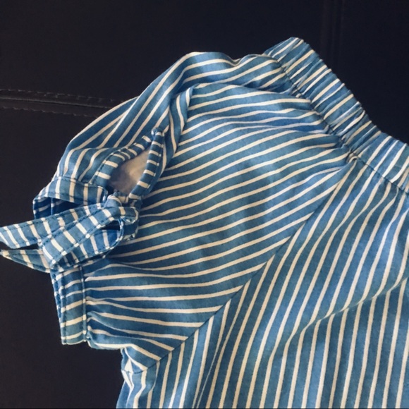 đź’ś 3 for $12 H&M Blue and White Striped Off Shoulder Top NWOT - Picture 3 of 8